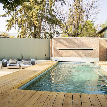 The Windhoek Luxury Suites المظهر الخارجي الصورة