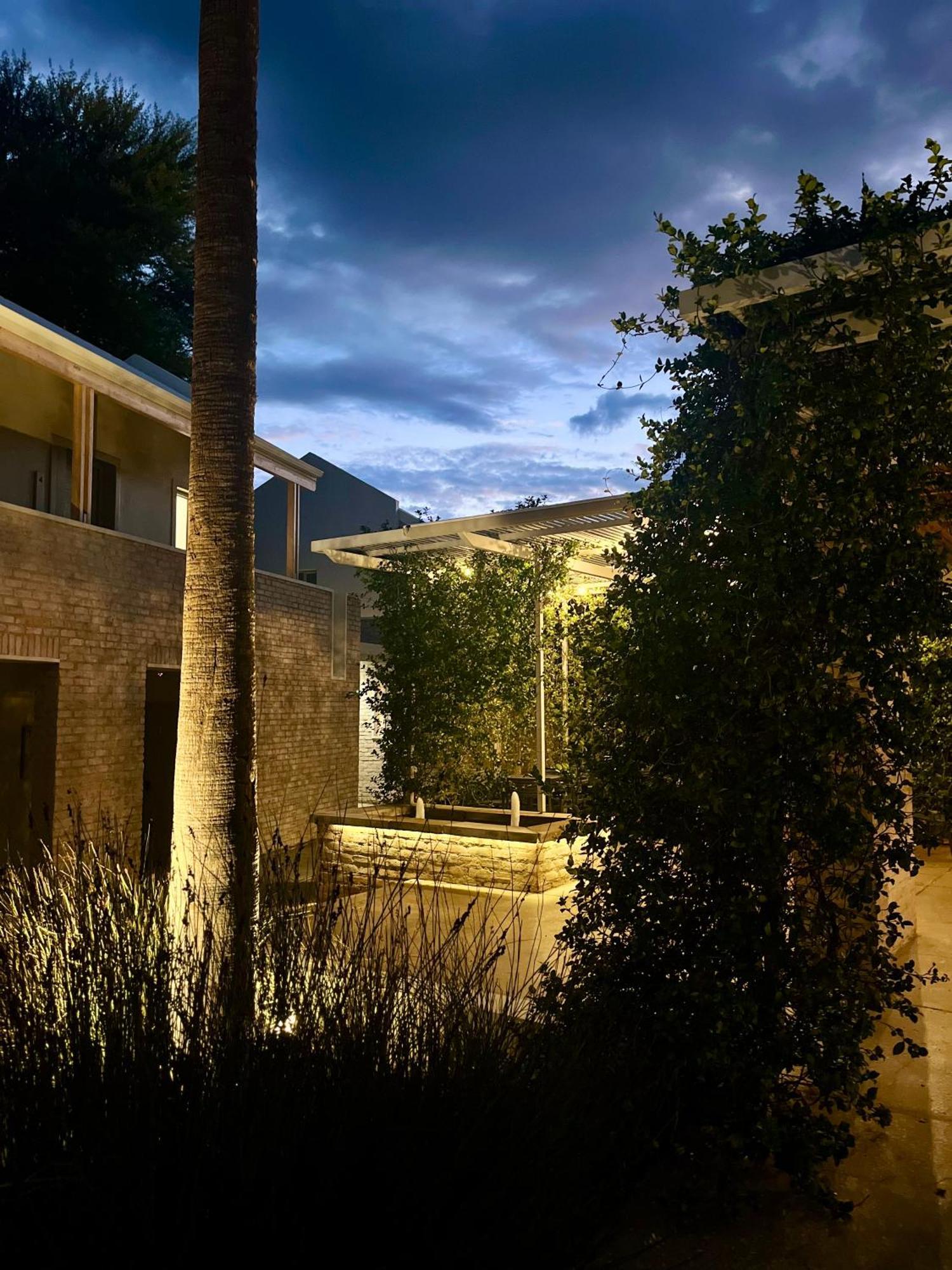 The Windhoek Luxury Suites المظهر الخارجي الصورة