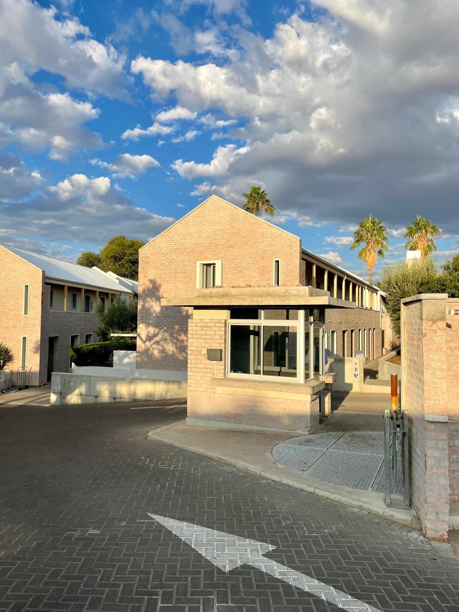 The Windhoek Luxury Suites المظهر الخارجي الصورة